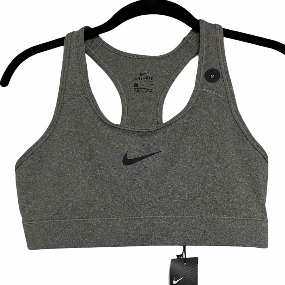 NWT Nike Victory Compression Sports Bra Medium